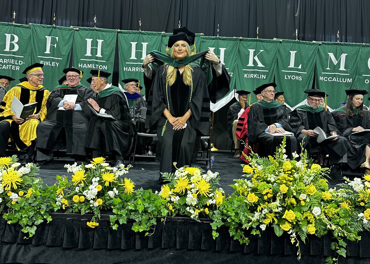 Soroush Rais-Bahrami, MD, MBA, FACS (@raisbahrami) on Twitter photo Congratulations DOCTOR Sawyer (<a href="/_kathrynsawyer/">Kathryn Sawyer</a>)!!
M.D. โ
<a href="/UABHeersink/">UAB Heersink School of Medicine</a> #heersinkcommencement
Next stop: <a href="/UMichUrology/">Michigan Urology</a> Congratulations DOCTOR Sawyer (<a href="/_kathrynsawyer/">Kathryn Sawyer</a>)!!
M.D. โ
<a href="/UABHeersink/">UAB Heersink School of Medicine</a> #heersinkcommencement
Next stop: <a href="/UMichUrology/">Michigan Urology</a>