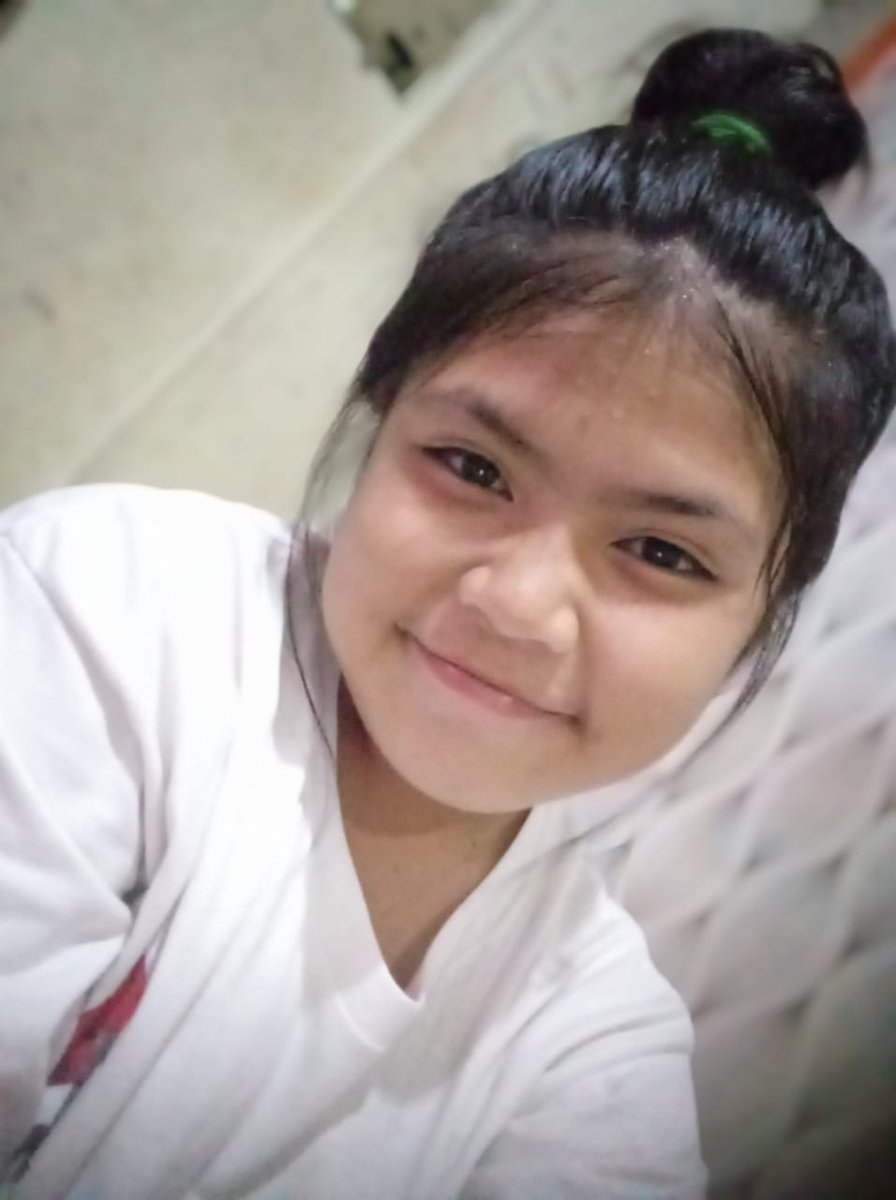 Info Anak Hilang 
Nama : Saskia Salsabila 
Umur : 13 tahun 
Alamat : Jl Asep Berlian Rt 01 Rw 15 Cicadas, Bandung
sejak kemarin 20 Mei 2023 belum pulang ke rumah. 
Terkahir menggunakan celana jeans biru atasan kaos belang hitam putih, hub 
0857-5581-0587