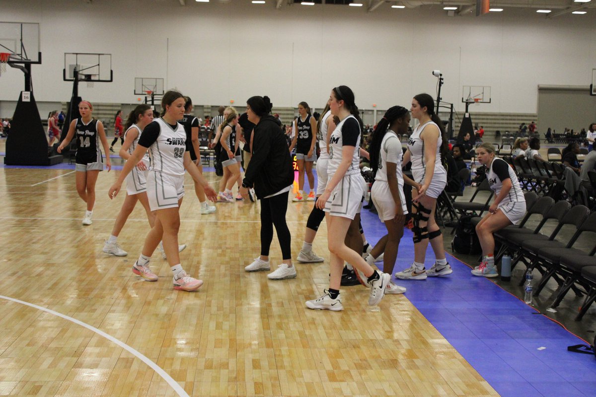 CoachMcFeeters's tweet photo. Play again tomorrow at 10:20am court 16!! @Ohio_Basketball @Elite40League @OklahomaSwarm1 https://t.co/74E20Ww1dx