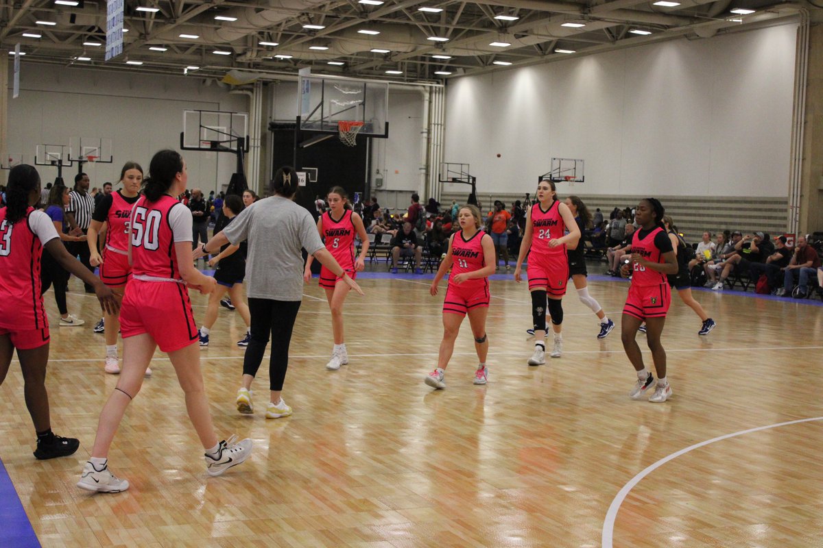 CoachMcFeeters's tweet photo. Play again tomorrow at 10:20am court 16!! @Ohio_Basketball @Elite40League @OklahomaSwarm1 https://t.co/74E20Ww1dx
