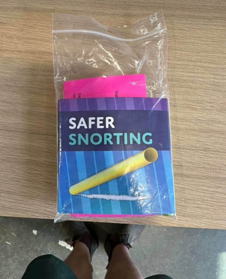 When I was in high school, we heard from powerful guest speakers on why doing hard drugs had very serious (and potentially deadly) consequences.

Today in British Columbia, (and, in this specific case, a high school in the Cowichan Valley) they are handing out 'safer snorting'…