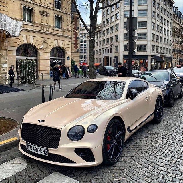 #Cars #LuxuryCars #OurWorld #ThilanW

RT Auto_Porn: beautiful Bentley 🤤