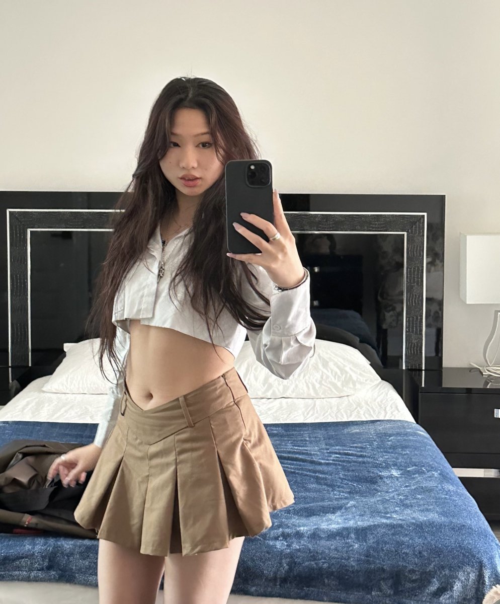 katykatof's tweet photo. 50 likes and new followers to see me without the dress
#asian #ass #teen https://t.co/Tg0pkZ9az7