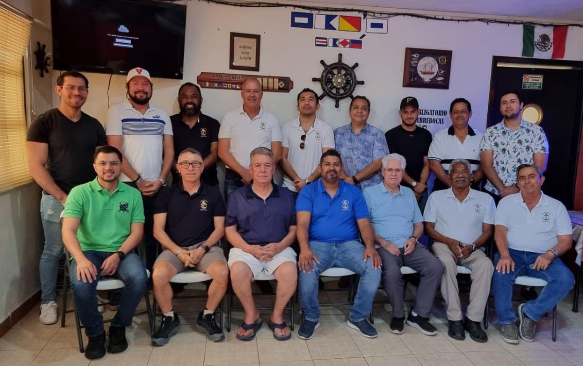 ASOCIACIÓN DE MARINOS MERCANTES DE YUCATÁN

El día de hoy, tuvimos una grata reunión con  los colegas marinos radicados en el Estado de Yucatán.

#ElMarNosUne
#Asociacion de Marinos Mercantes de Yucatán - AMMY
#marinosmercantesmexicanos
#MarinosMercantesYucatán