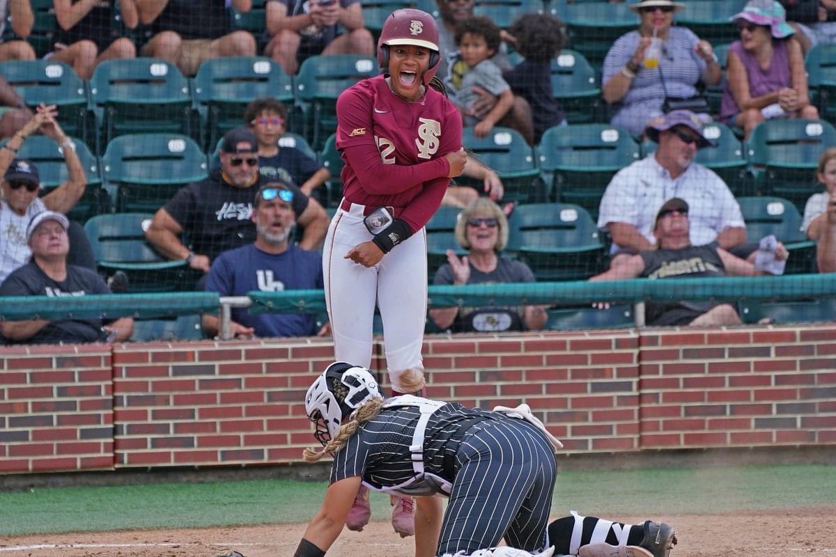 Coach_Alameda's tweet photo. Little things that bring smiles … Go Noles!! https://t.co/Ur2jSxDXbu