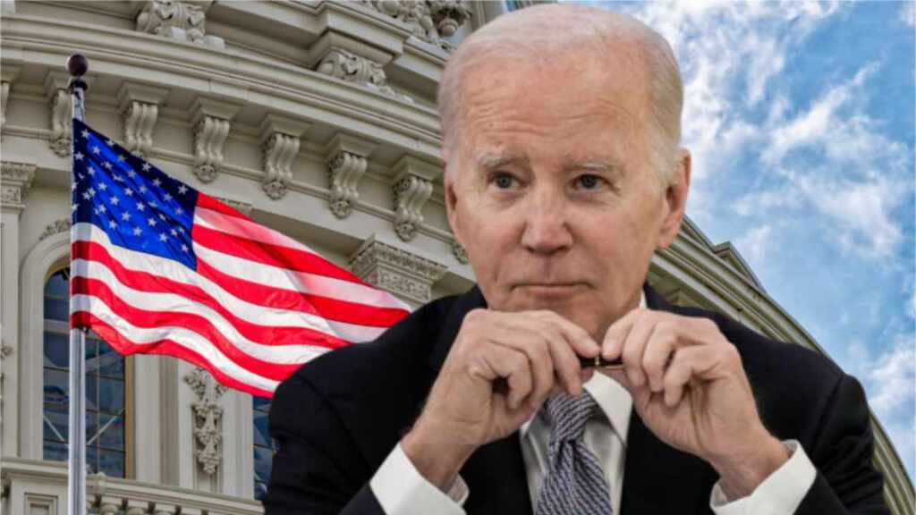cryptbuzz's tweet image. 146 Top Executives Urge Biden to Prevent US Default — Warns of 'Disastrous Consequences' – Economics Bitcoin News 146 top executives have urged President Joe Biden and congressional leaders to act swiftly to prevent a U.S. default. ift.tt/94QWHTJ