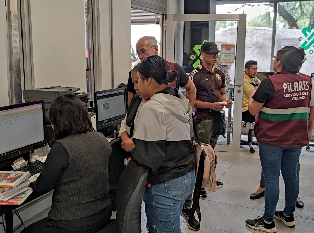 IneaCdmx's tweet photo. Acompañamos la aplicación exámenes en @CdmxPilares de la #Estancia en coordinación con @SECTEI_CDMX

Se realizaron 16 exámenes y se obtuvieron 11 personas que acreditaron nivel.

¡Tú también puedes!

Recuerda, todos los servicios son gratuitos

Acércate #INEA #AprendeINEA https://t.co/w92PJ058UT acude a tu #PlazaComunitaria más cercana en https://t.co/3cVmuzDX3m llama al 800 89 06 310