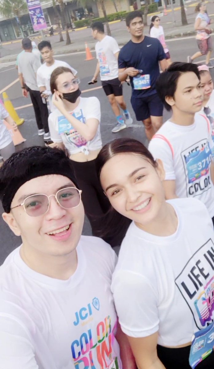 tepskiiii's tweet image. w/ Miss Supranational Philippines 2023 @PaulineAmelinck 🩷

#colorrunforeducation 
#MissBohol 
#ColorRun
