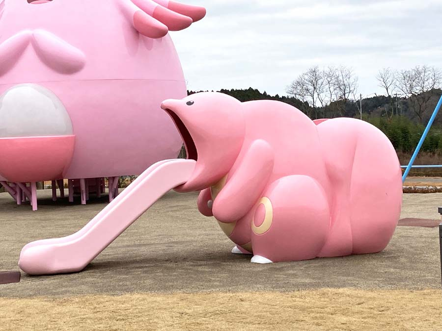 OoCPokemon's tweet photo. who wants to ride on the lickitung slide https://t.co/nj7ljSLTos