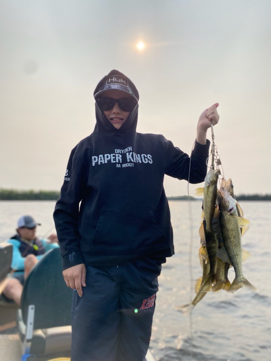 heatherfriesen8's tweet photo. My favourite place in the whole world! Love spending #MayLongWeekend  on Dinorwic lake with my favourite people! #NWO #Fishing https://t.co/hBcuUn2759