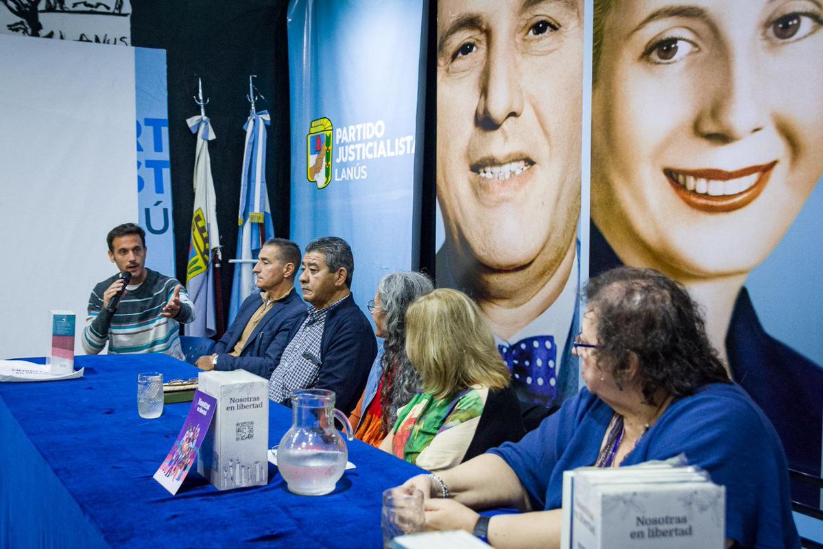 PJLanus_oficial's tweet photo. que fueron víctimas de la represión, tortura y detención ilegal durante la última dictadura cívico-militar.
Queremos agradecer a las compañeras que compartieron su historia que es parte de la memoria colectiva de nuestro país.
#PJLanus https://t.co/Fq2qvHpQZU