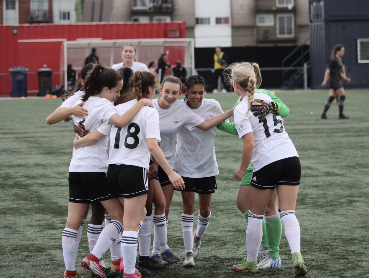 TayC60's tweet photo. Team Ontario ❤️ - Day 2️⃣

@OntarioIsSoccer 
@OSUsoccer https://t.co/g27dlFhJ6w