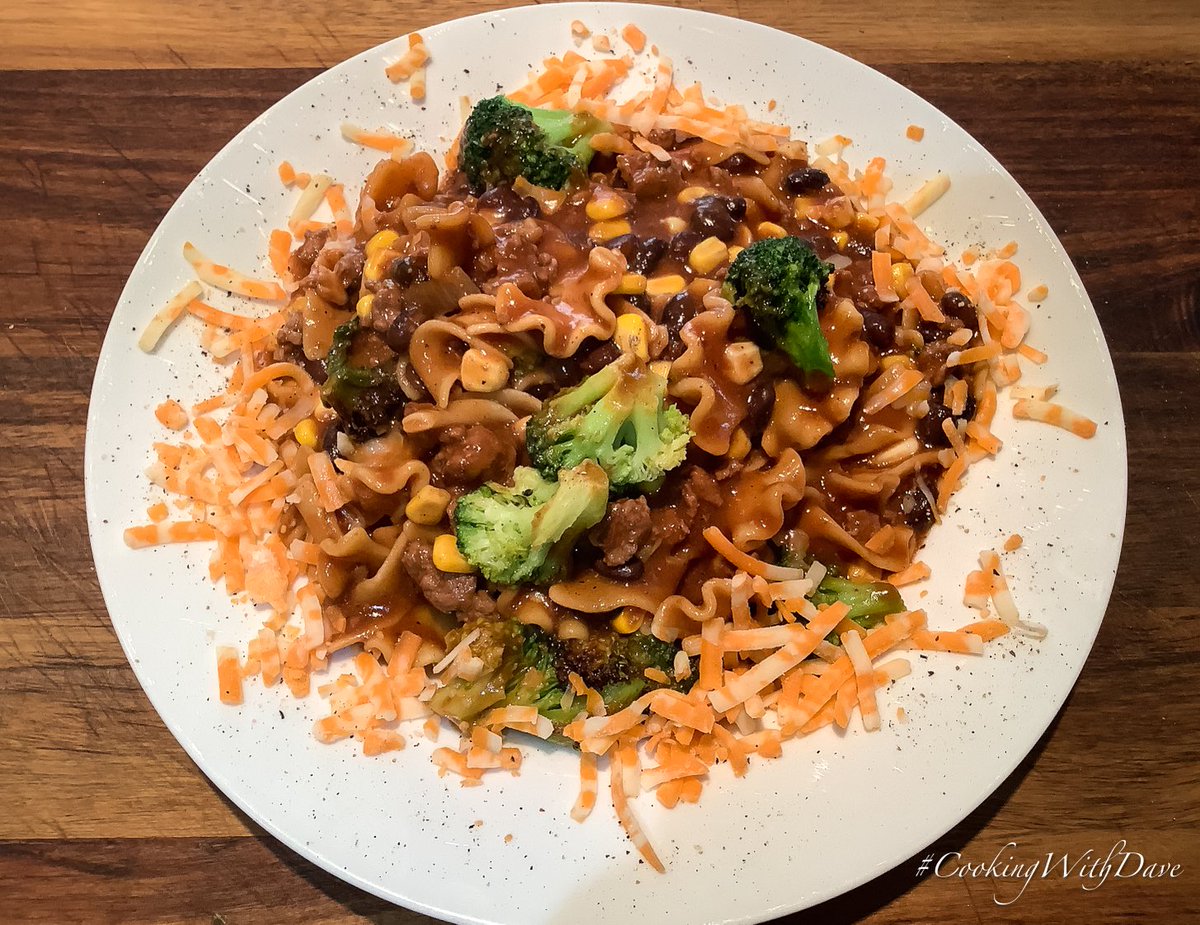 tweetsinpajamas's tweet photo. Spoiled @adolwyn tonight with this plate. She’s low on iron so I cranked up the iron content in this dish. Black beans, broccoli, beef, beef stock, etc. Always do my best to help her healthy and happy.
#yyc #MayLongWeekend #foodie #CookingWithDave https://t.co/bqNqkStaDD