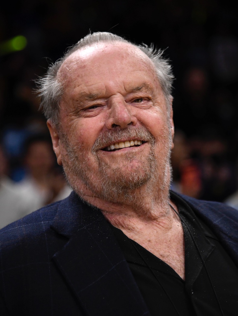 I think #JackNicholson looks great and still has that Winning smile. 😊 
❁*•.💜.•*❁ 
A Legend 😘