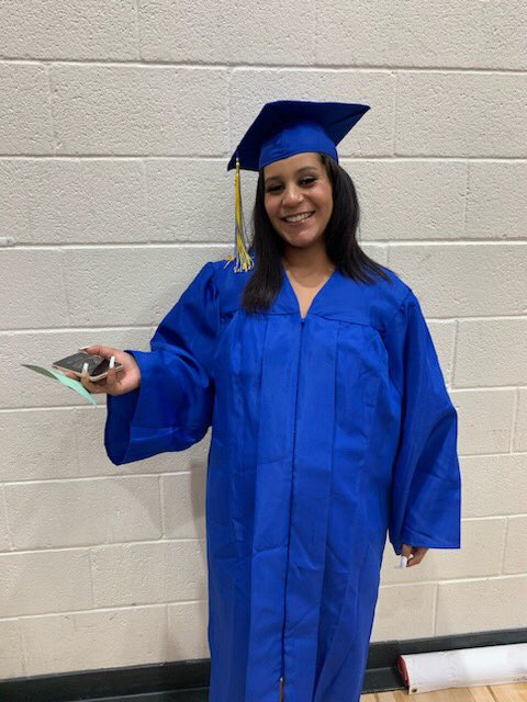 LincolnSPS's tweet photo. Lincoln’s 2023 grads! https://t.co/YILwRgoOUl