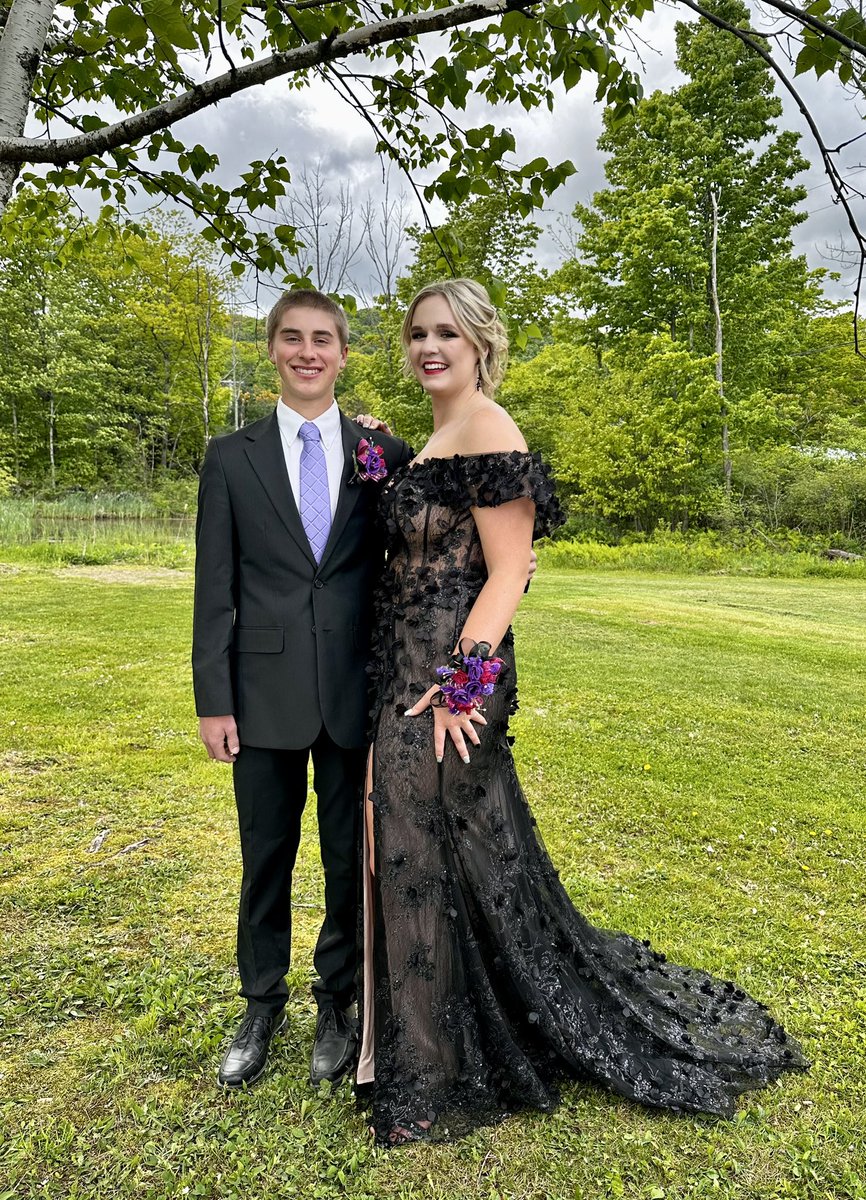 adventure2come's tweet photo. Hold on tight! It’s Junior Prom for Justin and Laken! https://t.co/uejP17tCIJ