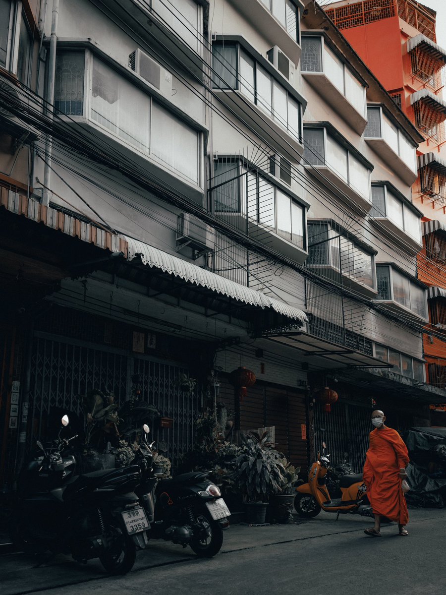 Unlocking the mysteries of #Bangkok, one street at a time. Where will they lead us next? 👀