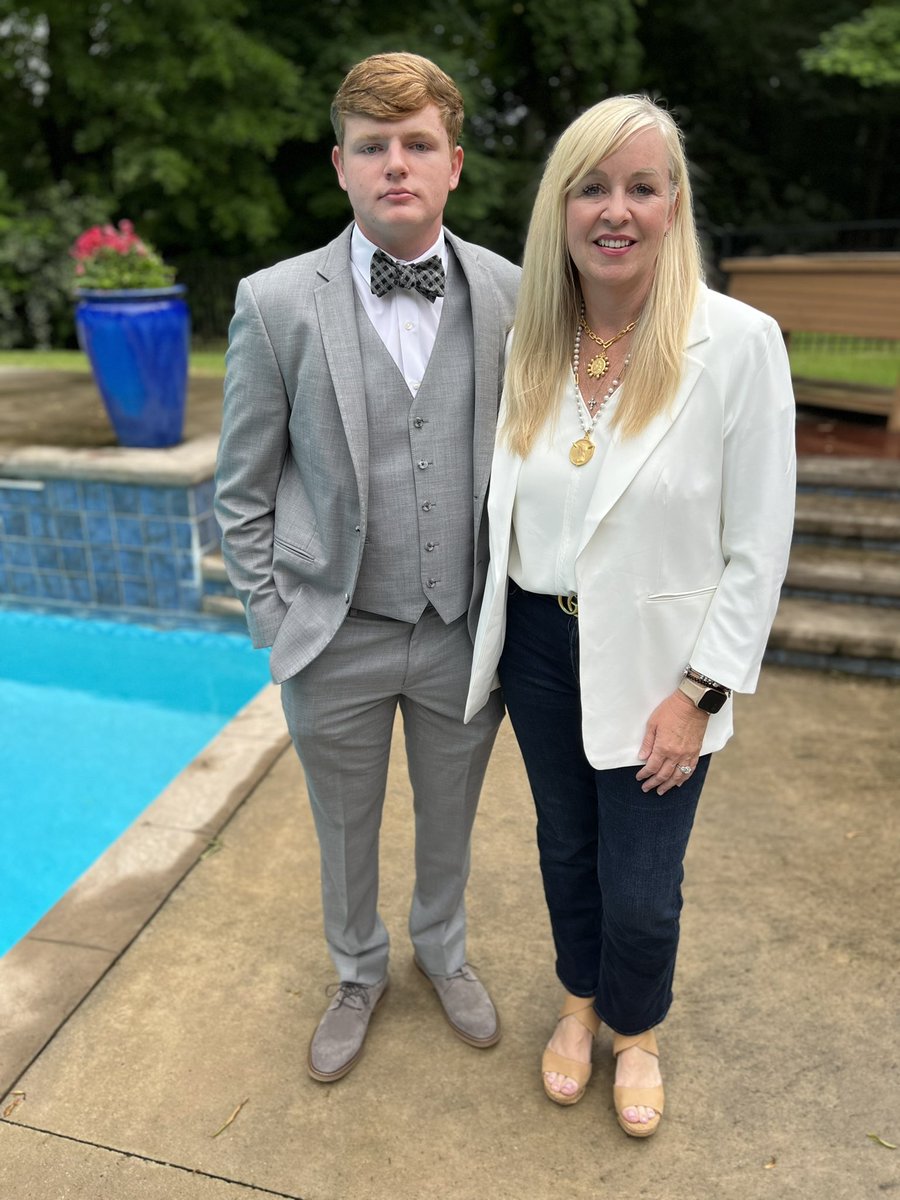 GregRoss2One's tweet image. Last Dance! #prom2023