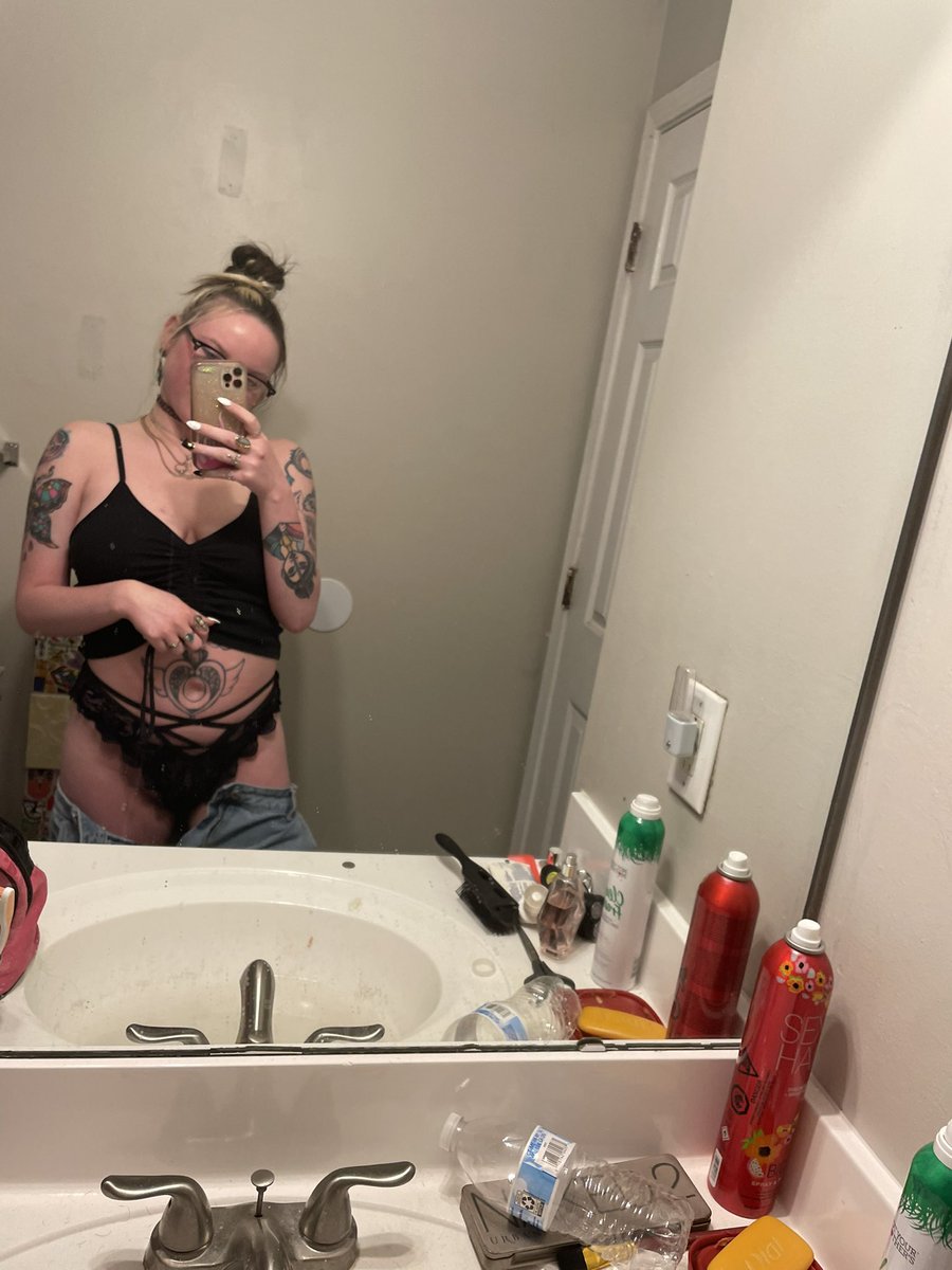 lunabby5's tweet photo. Sub to my spicy page https://t.co/pdXVUSnumU