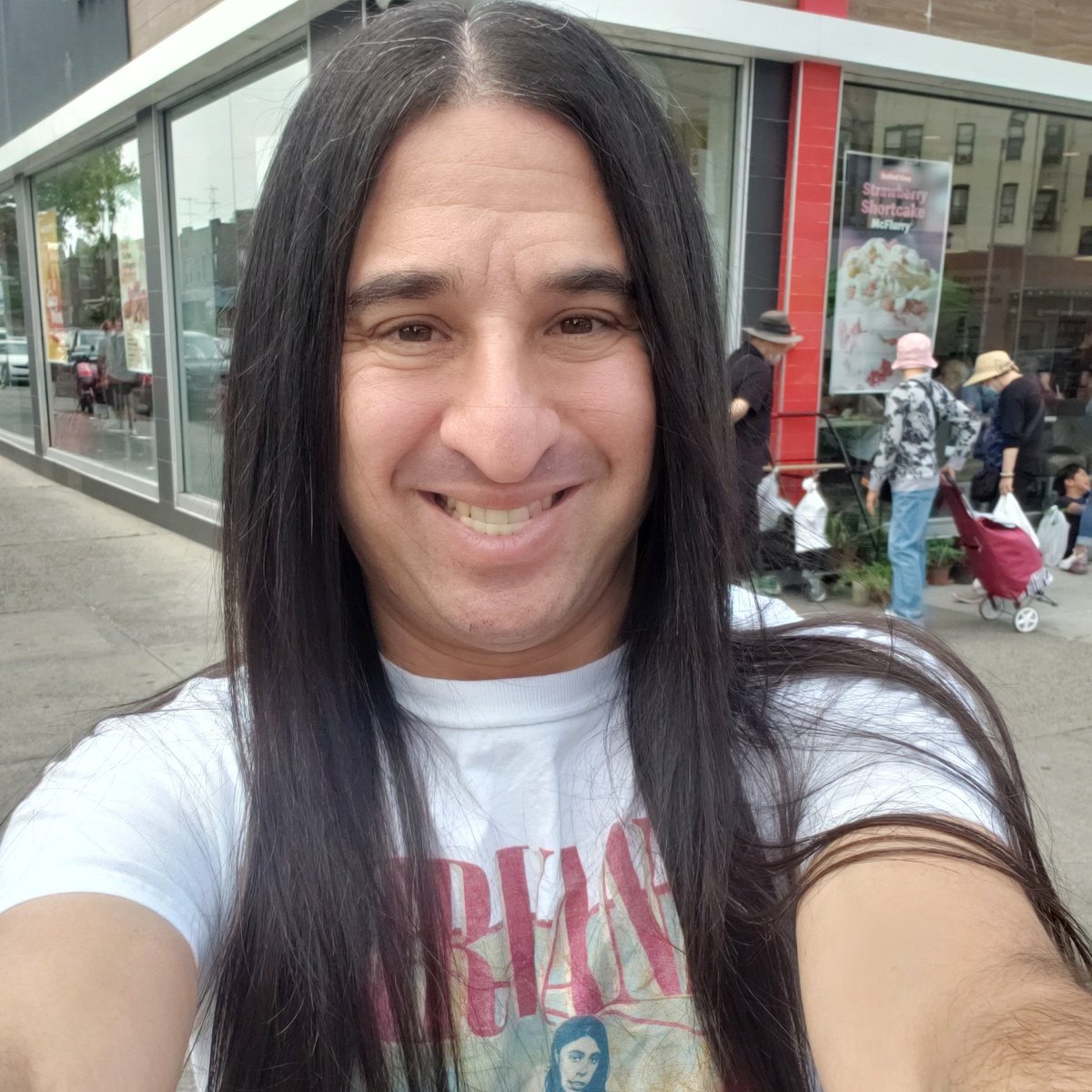 Frizzvisions30's tweet image. Trim Last week