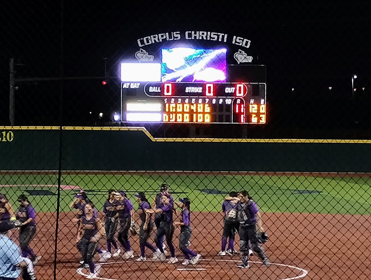 FINAL Lady Hounds 11 Lady Unicorns 1 Great series by both Teams! #Elite8