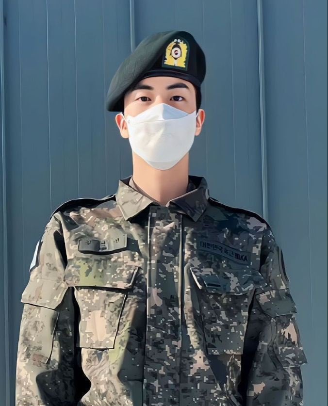 MonstaaRaaa's tweet photo. Please army focus on this. Is really importante that HYBE take legal mensures.
HYBE PROTECT BTS
PROTECT SEOKJIN
RESPECT SEOKJIN
#HYBEProtectBTS
@HYBEOFFICIALtwt @bts_bighit @BIGHIT_MUSIC https://t.co/8Aj8zoPi7f