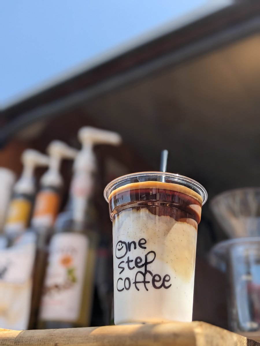 kotatti510's tweet photo. 今日は朝から美味しいコーヒーを☕
#onestepcoffee
何気に今年に入って行けてなかったので閉店前になんとか行けてよかった!
アーモンドフレーバーラテは安定の美味しさでした(*´ω`*)
ブレンドも苦味少なくスッキリとした味わいで美味しかった〜! https://t.co/WK2ahKMRwT