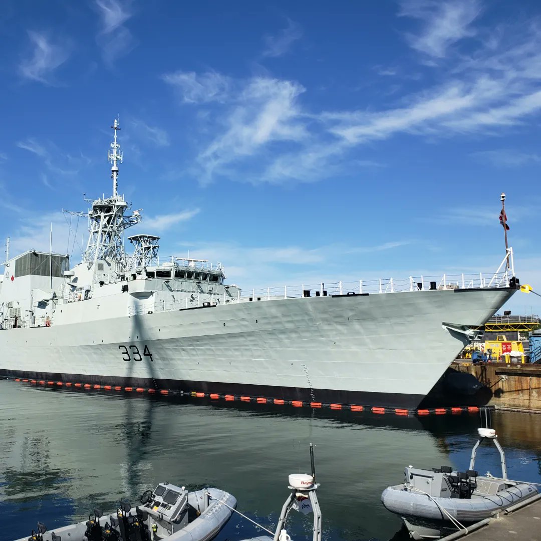 RCNintheUSN's tweet image. Welcome back to the good side of the harbour HMCS REGINA ... looks like your time at the spa was rejuvenating - now back to work with you. Good times at sea with #CANFLTPAC awaite!