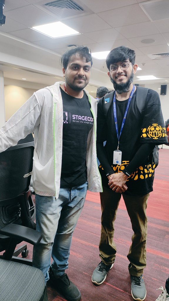 Finally met the people who have changed the lives of hundreds of students and their families ^_^

In his talk, <a href="/tanaypratap/">Tanay Pratap</a> educates students that "sirf DSA hi ek rasta nhi hai" and showed us the web-dev path that we all can climb, by focusing on being a specialist ❤️ 
<a href="/neogcamp/">neog.camp</a>
