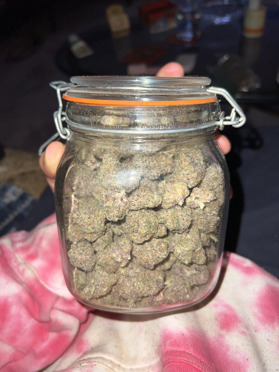 May your jars always be full and your nugs always frosty #WriteWeed #420Life #WeedLife #StonerFam