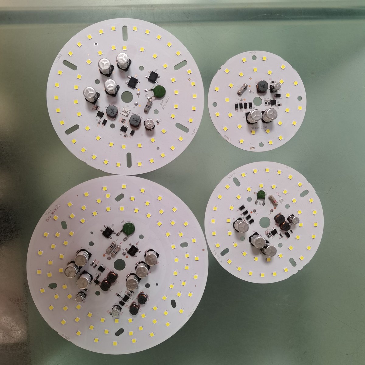 We are professional to produce LED LIGHTING, please contact us : +8613631470048