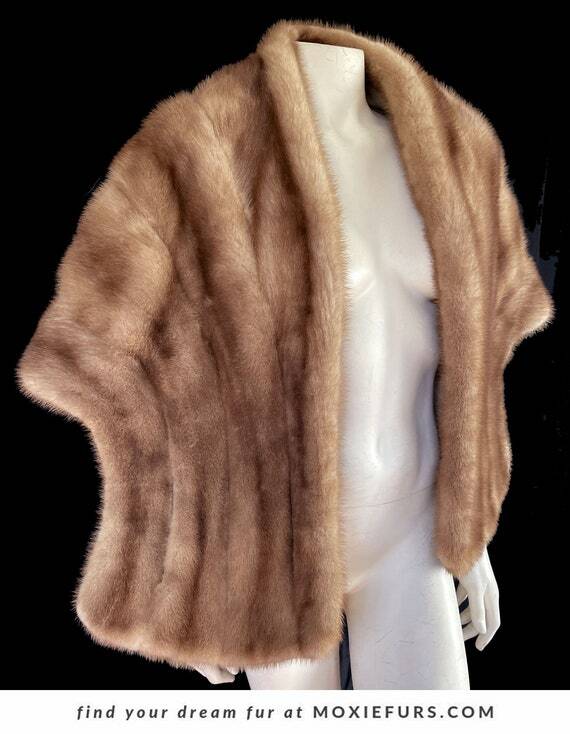 moxiefurs's tweet photo. Find your dream fur at https://t.co/jL2Qt7bwwi! EMBA Pastel MINK Fur Stole, Autumn Haze Bridal Shawl, Brown Rustic Winter Wedding Cape, Real Vintage Bridesmaid Bolero Jacket Coat, Large by moxiefurs https://t.co/NBkN3UHjca #winterwedding https://t.co/iPN9hbE41Y