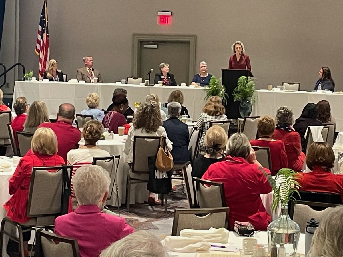 JenKiggans's tweet photo. Spent my morning with the ladies of the @VFRWomen at their annual conference! As the only Republican woman who represents Virginia in the U.S. House, it was an honor to share my story and give them an update from Washington! Thank you so much for inviting me to speak! #VFRW https://t.co/e5JXWYm5bC