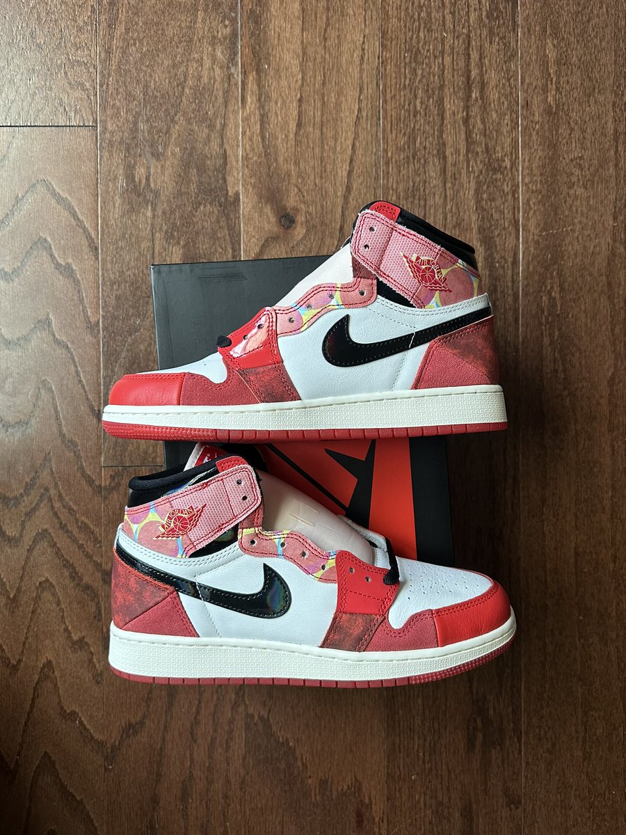 Spooky_Kouki's tweet photo. Jordan 1 High Og Spider-Man🕸️ https://t.co/nYuIX5nPsk