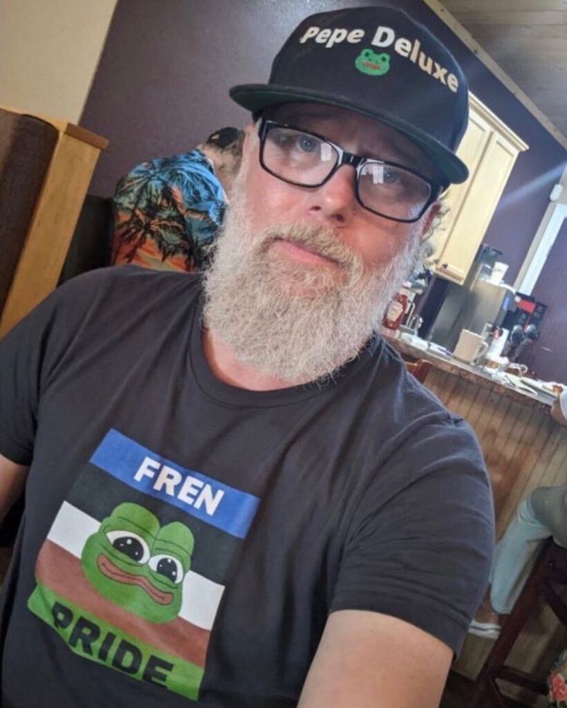 darkweb5g's tweet image. Henlo frens! 🐸 instagr.am/p/CsfK53-NCAP/