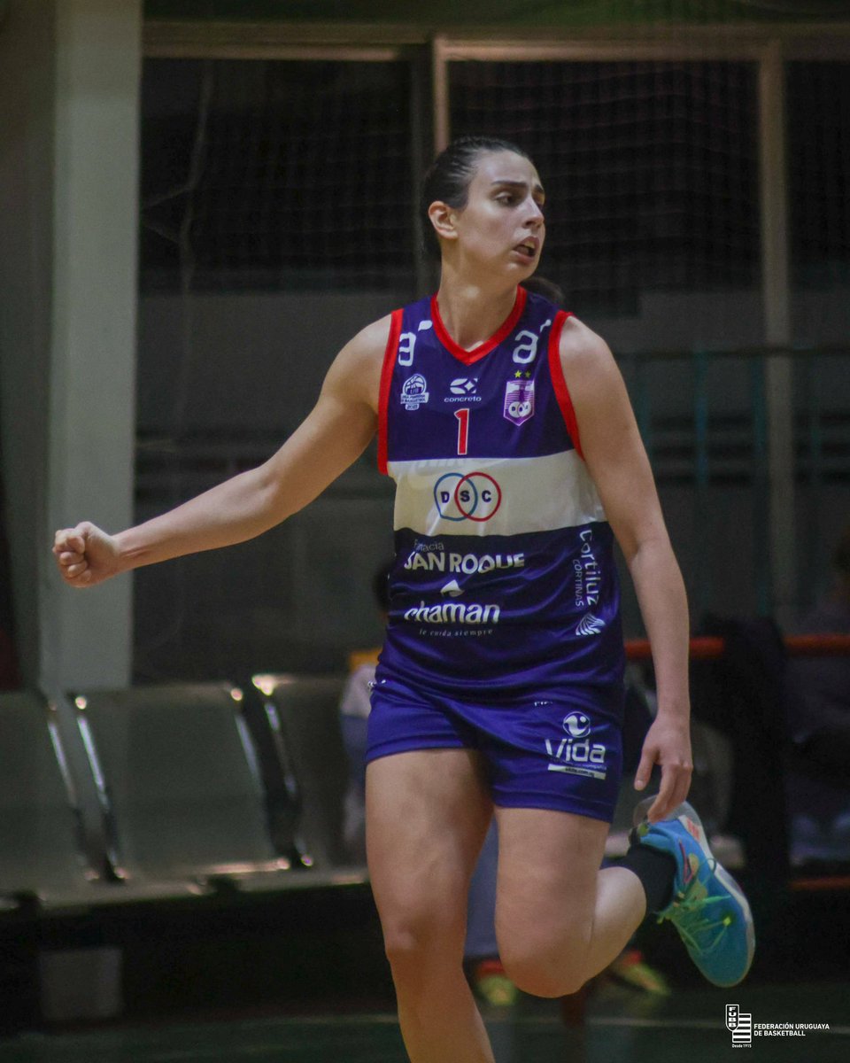 Gran victoria <a href="/DSCbasquet/">Defensor Sporting | Básquetbol</a> de  visita frente <a href="/AguadaFemenino/">Aguada Femenino</a> 60-54 para seguir invicto <a href="/LfbUruguay/">LFB - Uruguay 2025</a>.Gran partido de Paloma Niz <a href="/niz_paloma/">paloma niz</a> 24 pts(5/6 3p)7 reb.Carolina Curbelo <a href="/CaroCurbe13/">Carolina Curbelo</a> 9 pts,8 reb,Ornela Bacchini <a href="/nelabellaa/">Ornela Bacchini</a> 7 pts,9 reb
En Aguada Camila Kirschenbaum <a href="/Camiik5/">Cami Kirschenbaum</a> 18