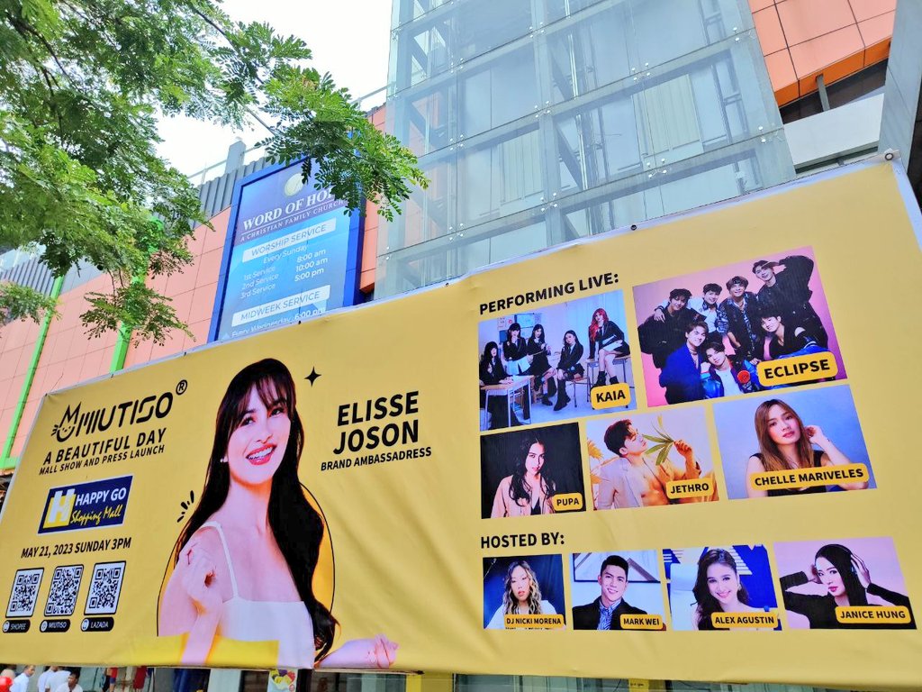 moon7ightsofc's tweet image. 🌙✨ We’re here! Ready to cheer for you boys @eclipsemusicph! See you later! 💕

ECLIPSE AT MIUTISO LAUNCH
#MiutisoBeautifulDay
@Eclipsemusicph #EclipsePH