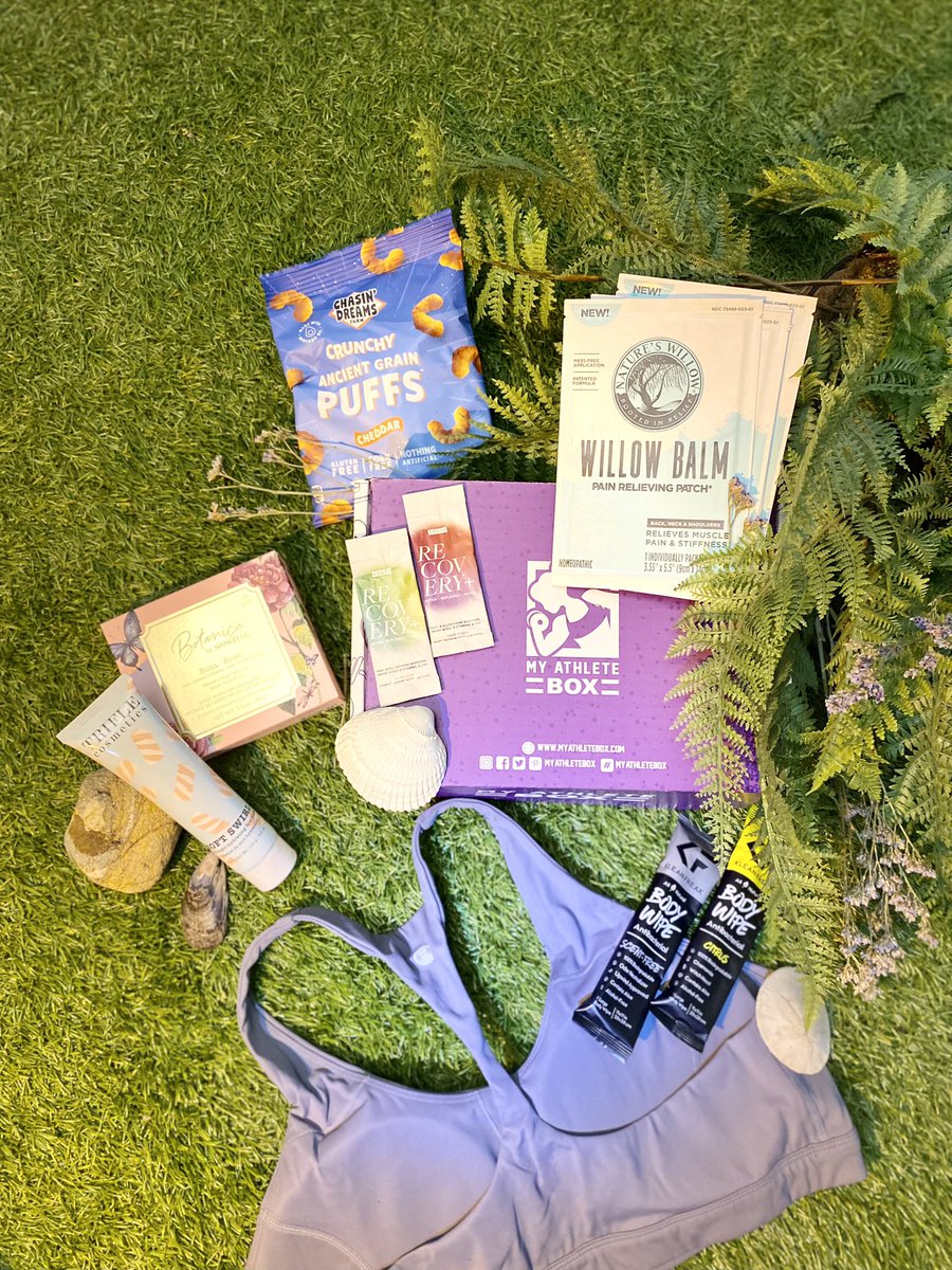 myathletebox's tweet photo. “Loving these 2 products b/c they provide luxury self-care!
🧖🏼‍♀️ @SpongelleLLC Buffer
🧖🏼‍♀️ @triflecosmetics Overnight Hydrating Face Mask
Check out @myathletebox for a monthly curation of super fun, high vibe products for fitness-focused, self care loving badasses!” — Cassandra H. https://t.co/nejgvtK3tp