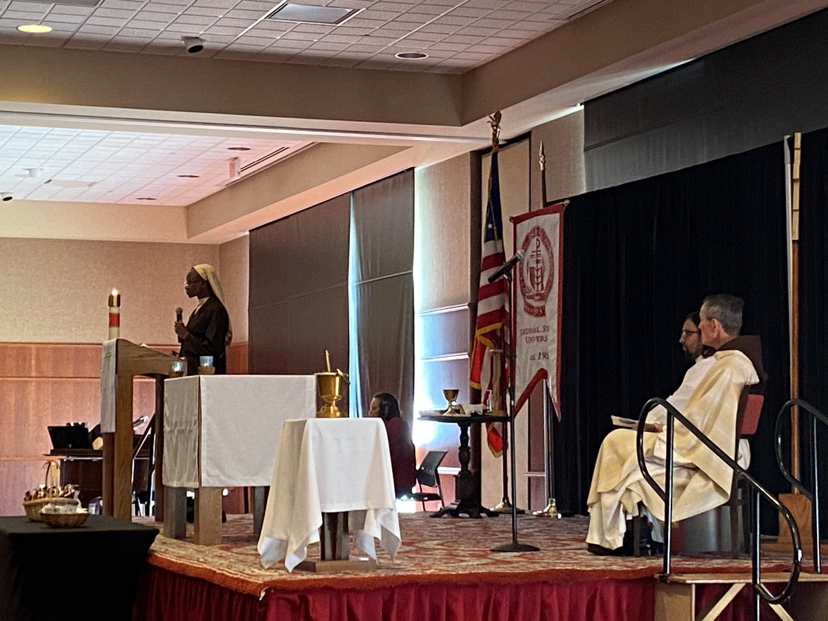 stritchu's tweet photo. The Stritch Class of 2023 was celebrated at our Commencement Mass this afternoon. Graduates received San Damiano crosses and the alumni pins that will be distributed at tomorrow's Commencement Ceremony were blessed. https://t.co/TPHsxwtGFo