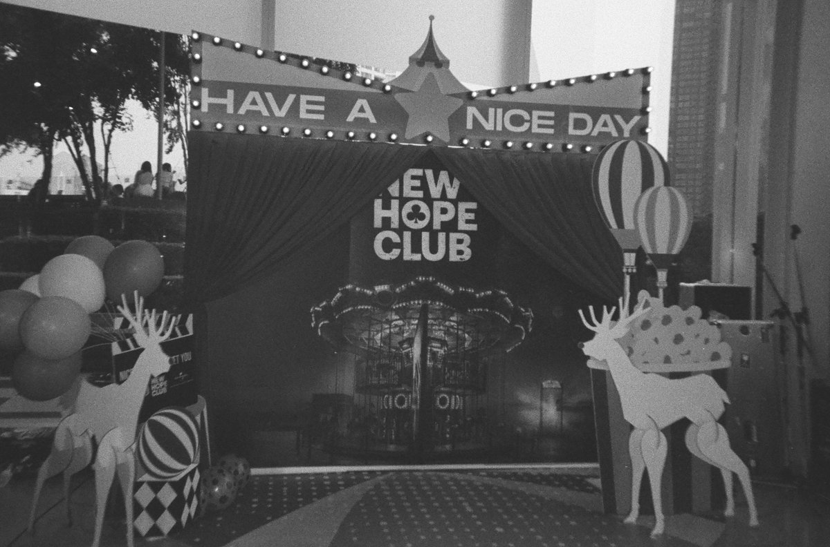plengrinya's tweet photo. ✨🎞️ kentmere pan 400 film ϟ ✨
🫶🏻 @LeeThanapob 🤏🏻
#thanapob_lee
#NHCSHORTFILMSTH
#NiceToNeverMeetYouTH https://t.co/zQp9MsjXnd