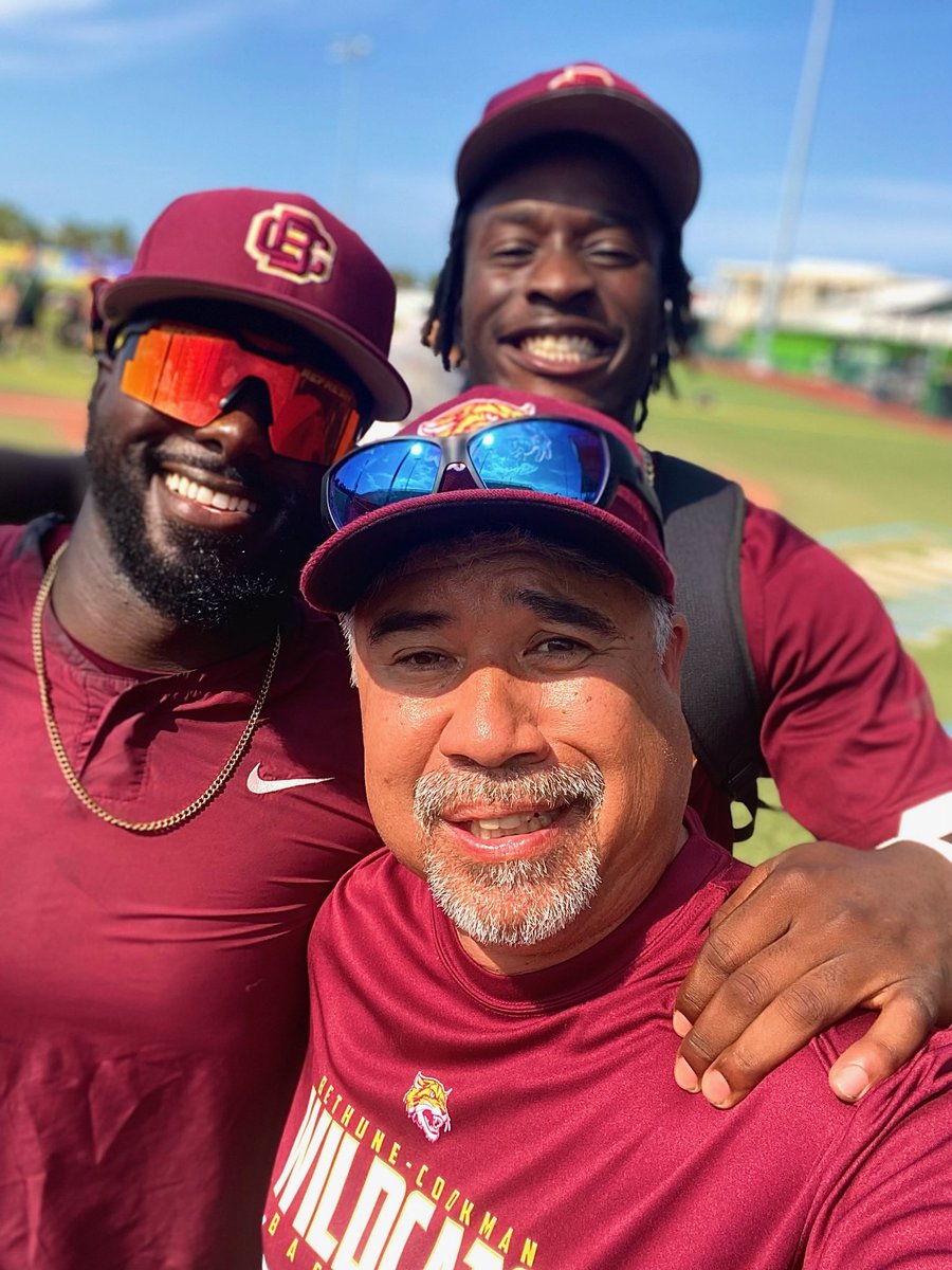 Post Game Selfie 2.0 📷 
Ticket Punched 🎟️🎟️
See you in the ATL
#HailWildcats😼⚾️❤️