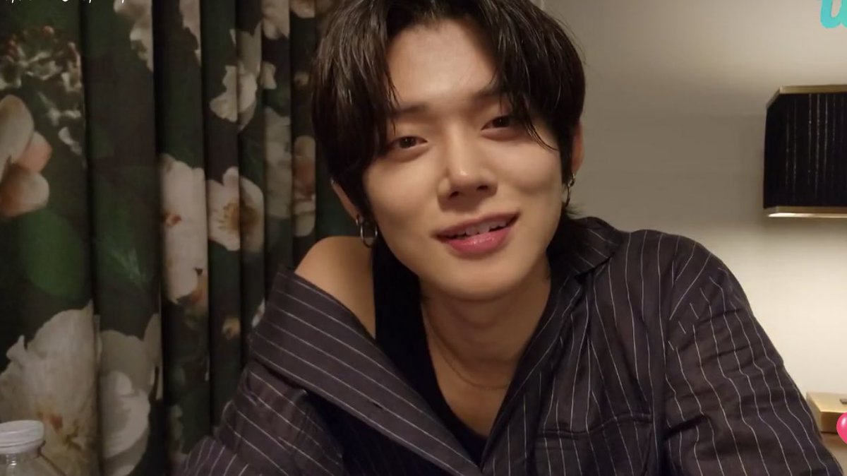 kana-chap-on-twitter-got-me-giggling-and-shit-wtf-he-s-so-pretty