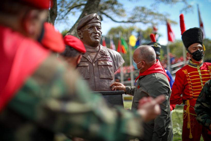 Brevemente: Por Siempre, Hugo Chávez!! 🇻🇪❤️

Y recuerden #LosGringosSiempreMienten, y ¡Nosotros Venceremos! 💪🏻🚩

#UniónFuerzaYCooperación