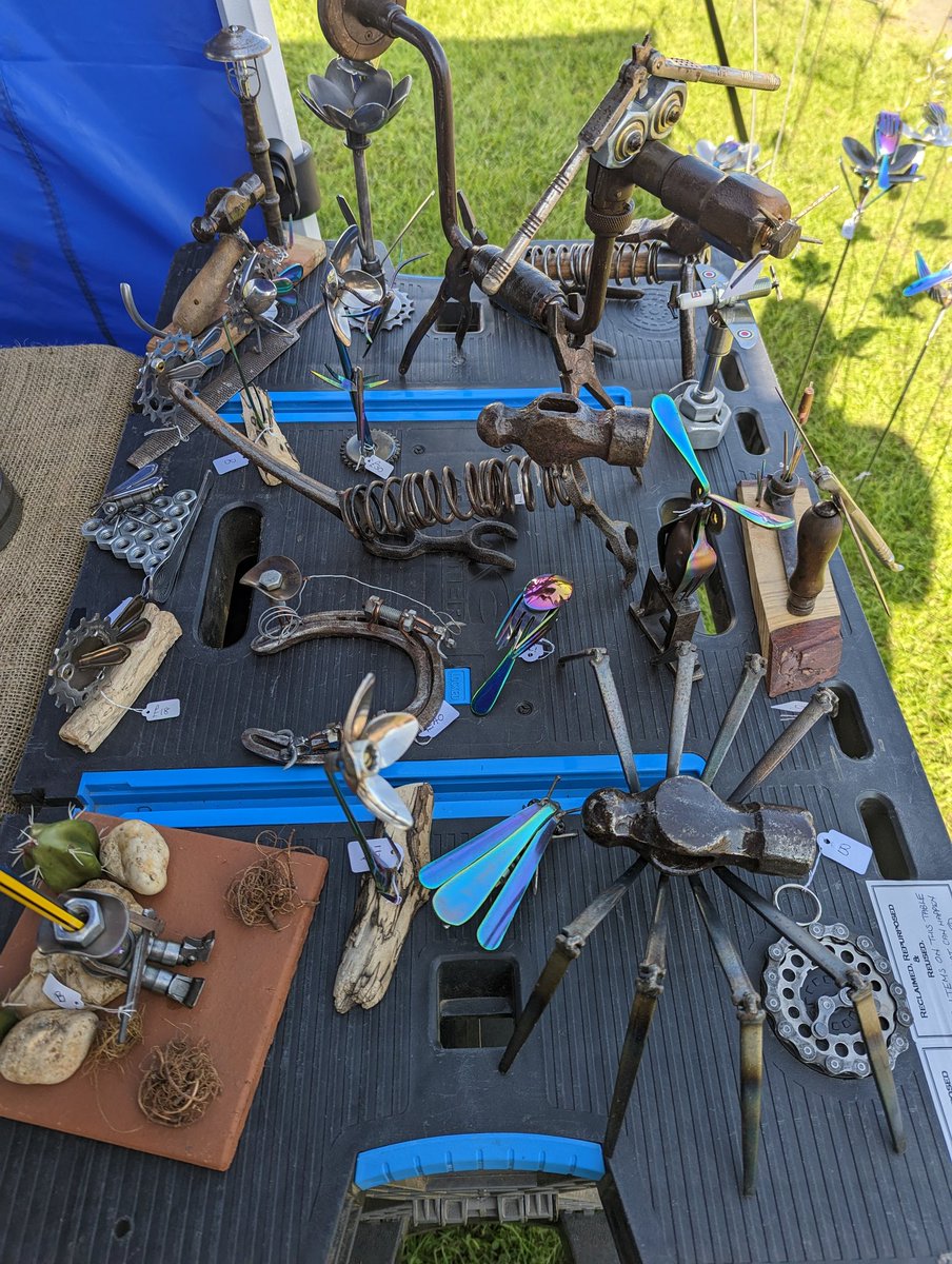 Day 2 of the Rustys Relics Roadshow at @CastleCombeUK steam rally in the sun 🙂