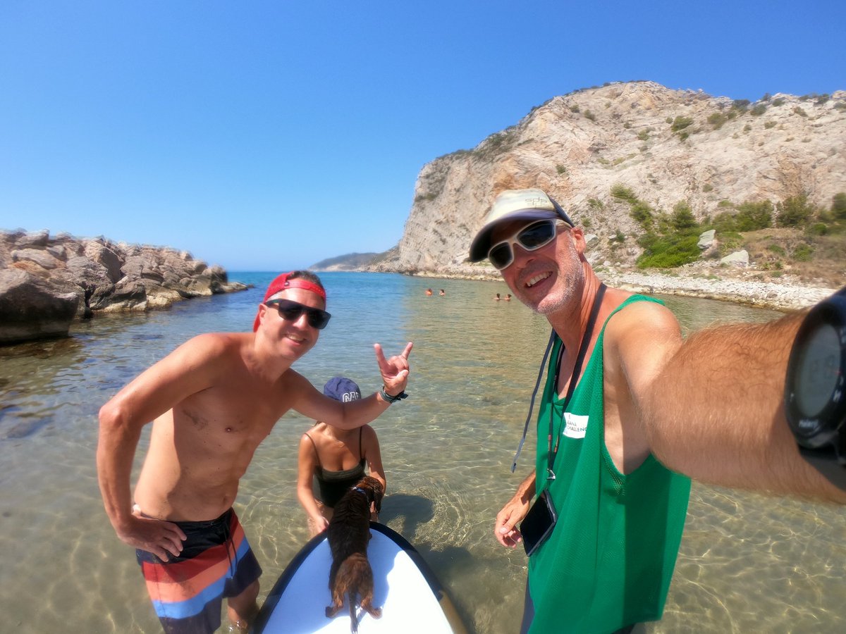 Fantàstic día per sortir en paddle surf! Us esperem a tots, els peluts de la família també són benvinguts 😊🐶
#haciaelsup #surfbarcelona #Garraf #Barcelona #Sitges