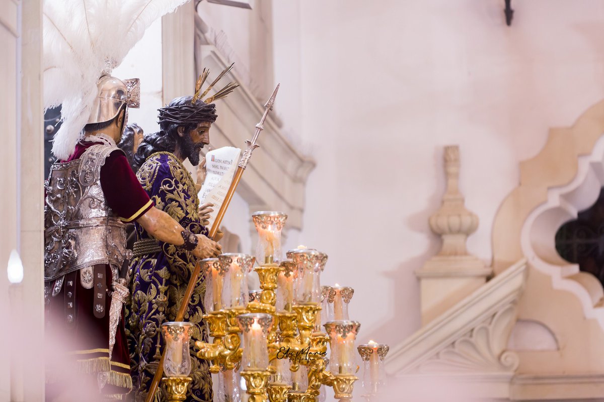 Edusentencia's tweet photo. Y Sevilla se vuelve elegante https://t.co/6f62HPFm2x