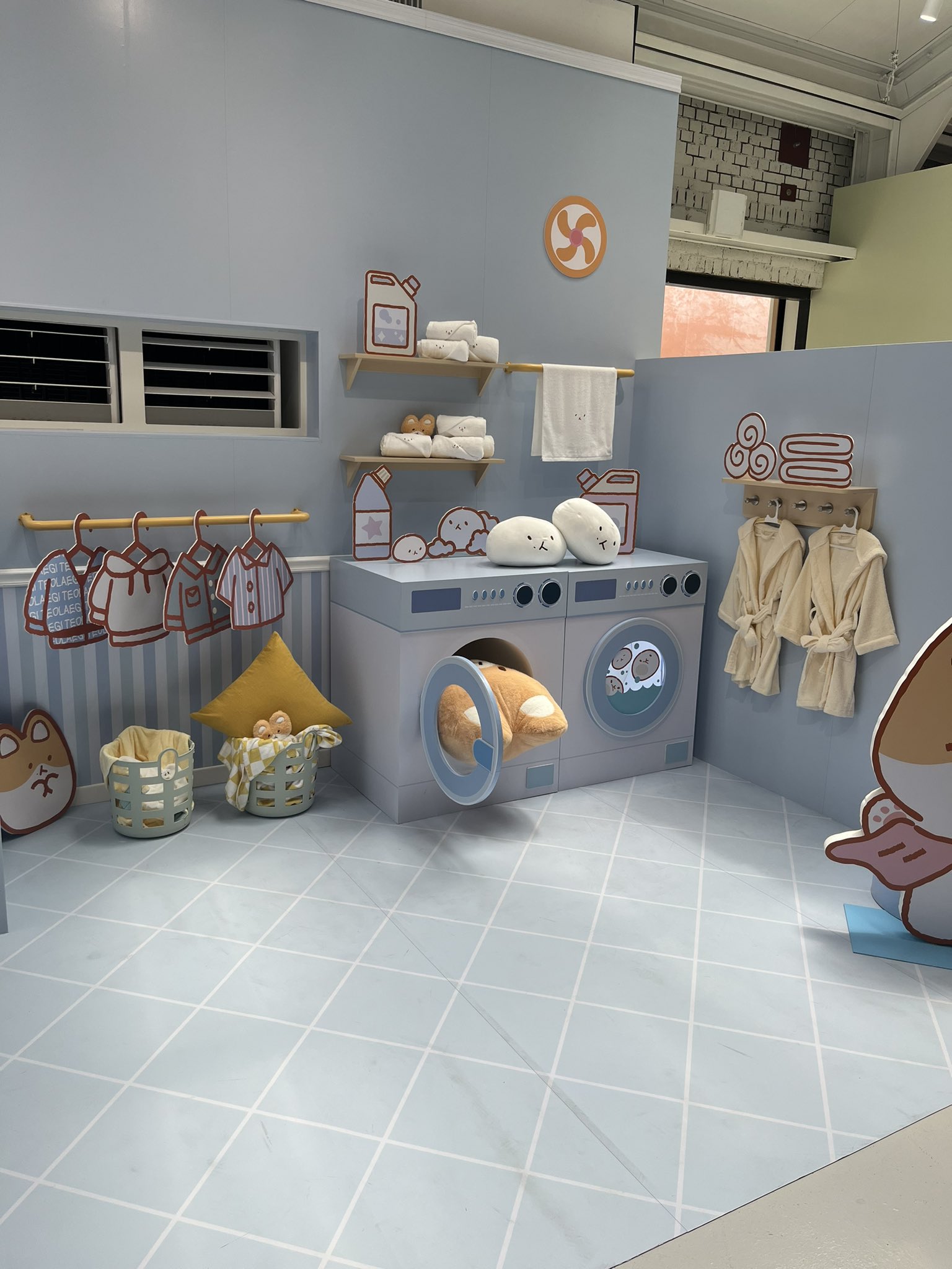 Fwo3FHsaUAU9-X8.jpg:orig