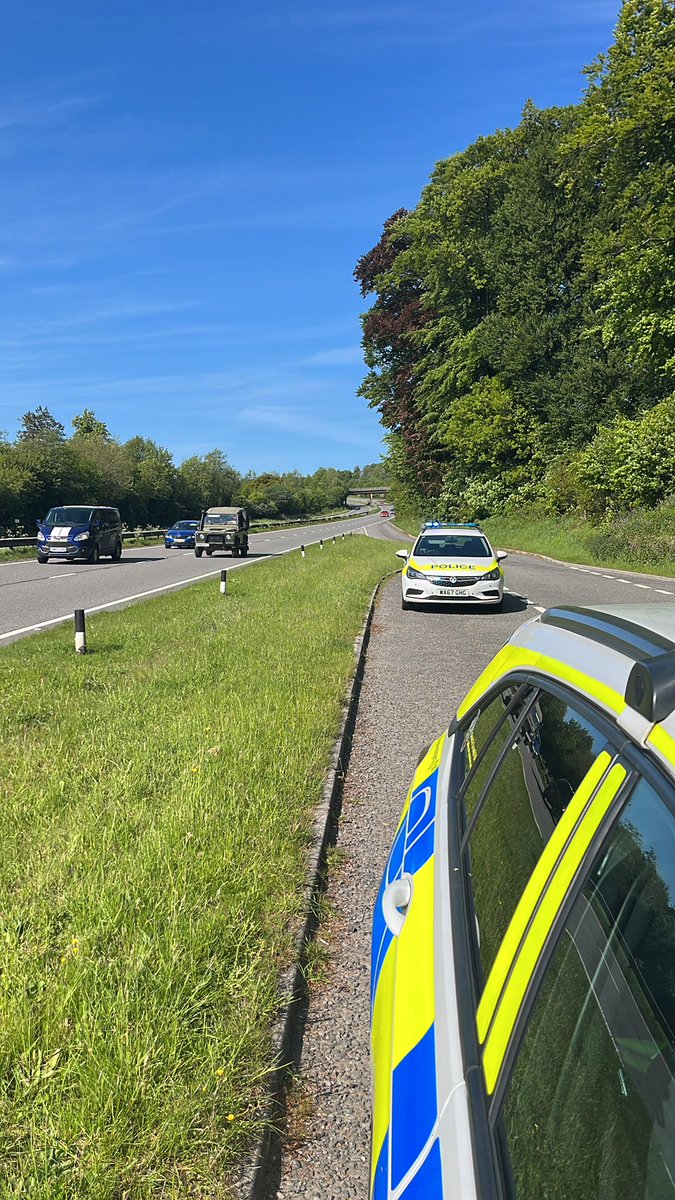 Attended a report of a horsebox on fire this morning, thankfully not as first reported and all occupants safe and well. Awaiting recovery #nbm #dfrs #sunshine