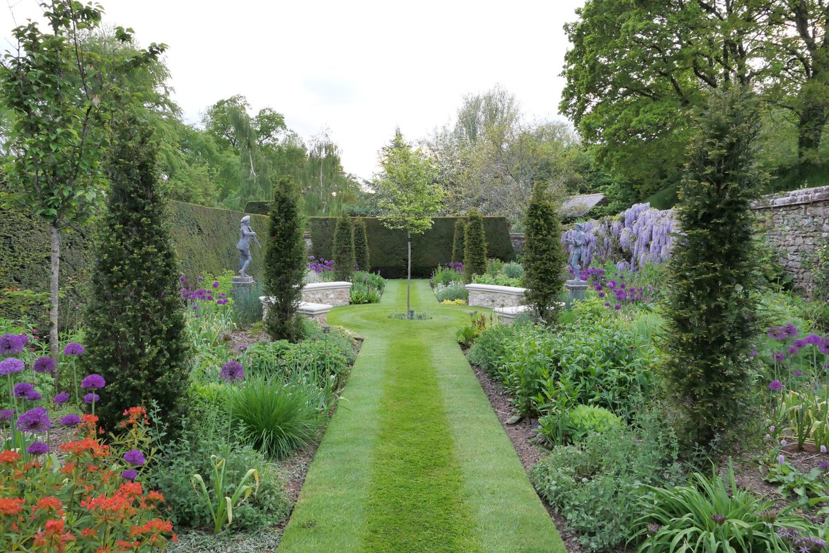 The Horticulturist tweet media