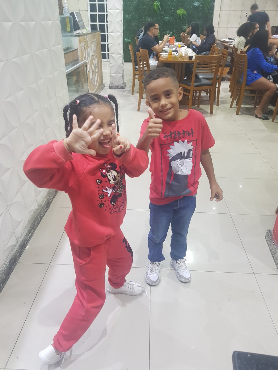Morenaaa007's tweet photo. meus amores 😍😍 https://t.co/8zLRaUnoYB
